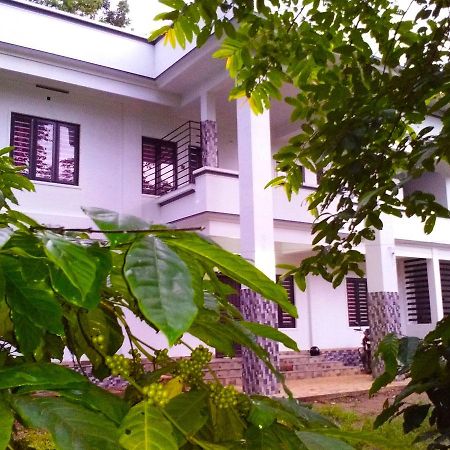Anizham Jungle Star Hotell Thirunelly Exteriör bild